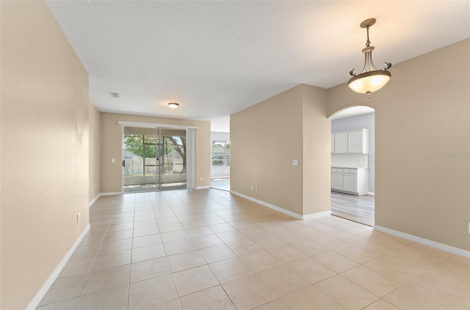 Image 9 of 36 For 558 Knollwood Drive