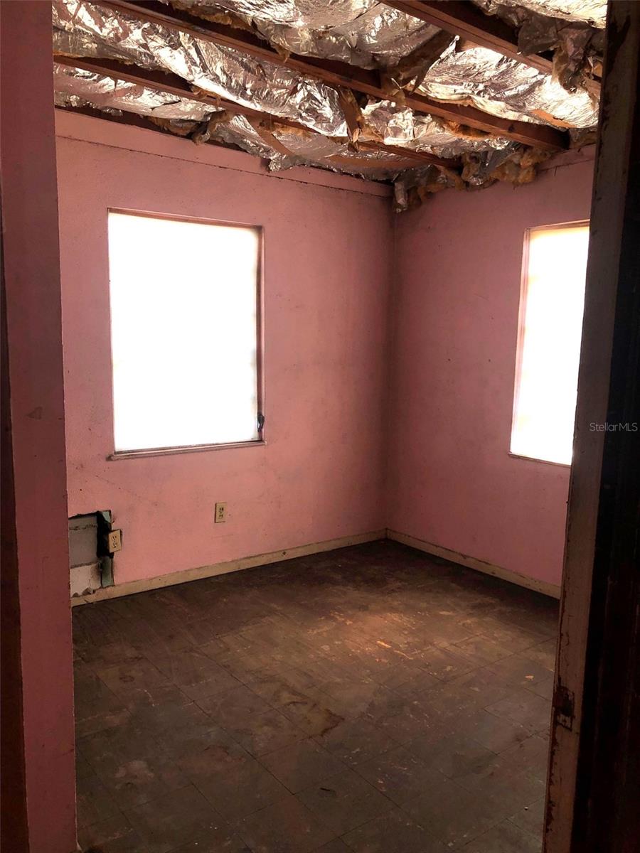 Image 13 of 21 For 407 25th Street