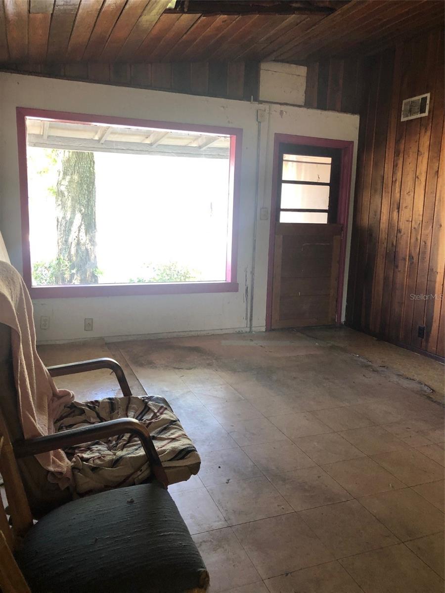 Image 7 of 21 For 407 25th Street