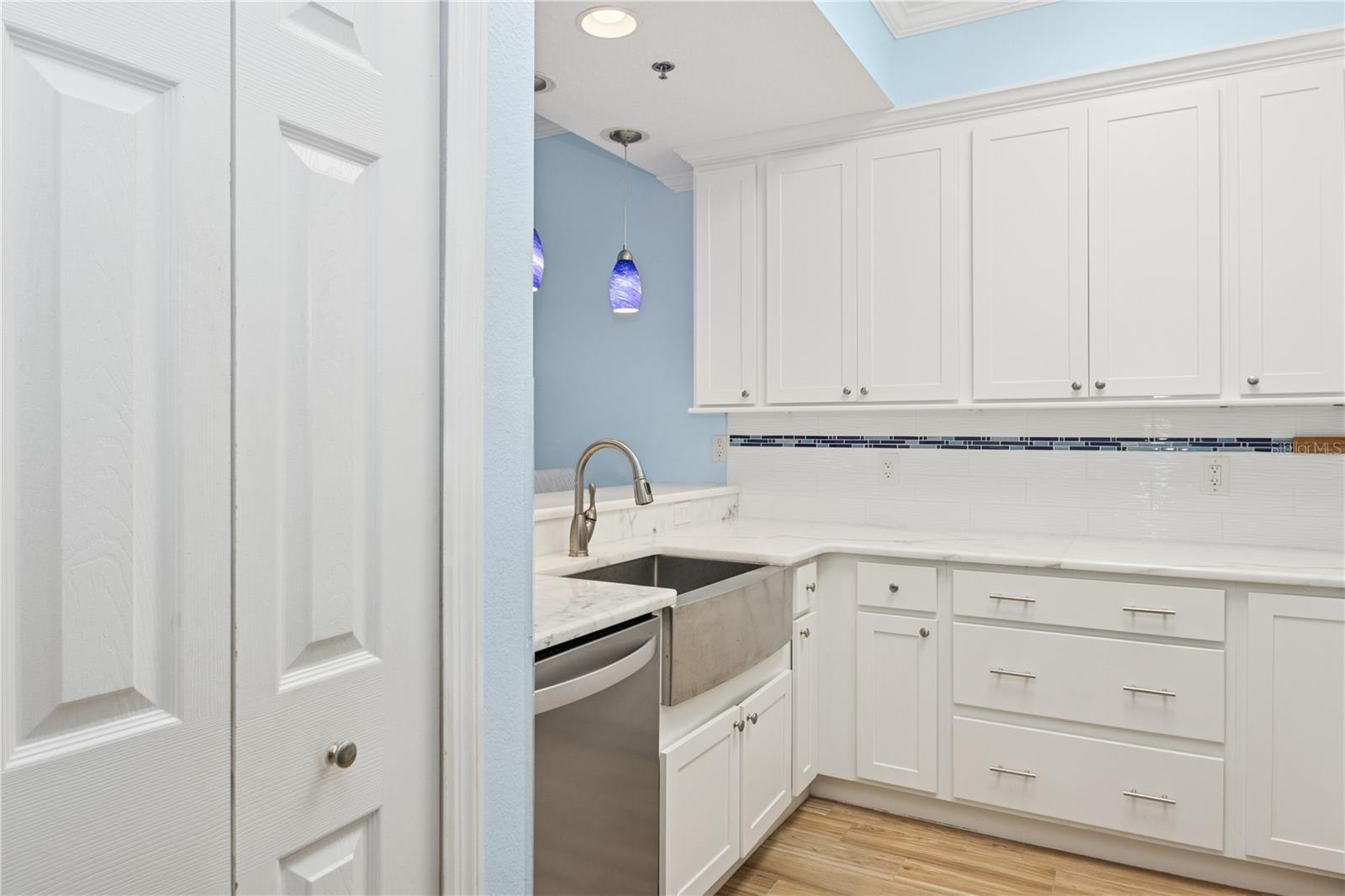 Image 16 of 45 For 5300 Atlantic Avenue 2-505