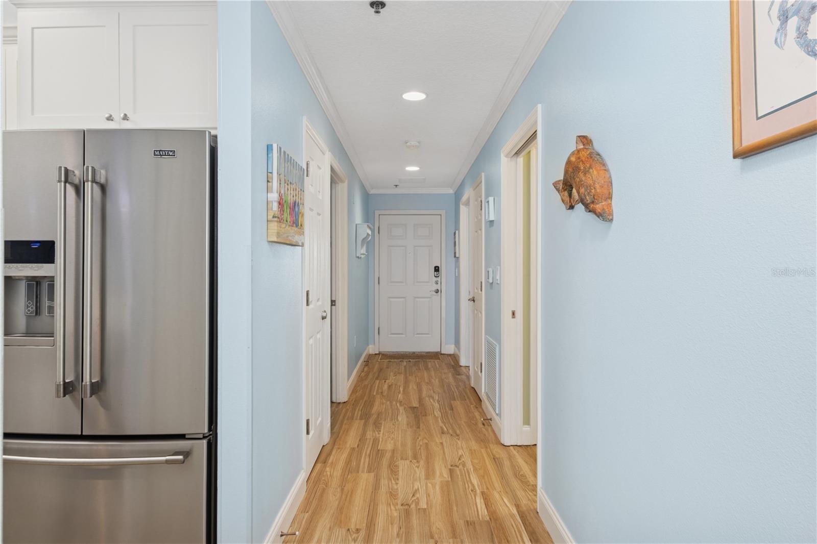 Image 5 of 45 For 5300 Atlantic Avenue 2-505