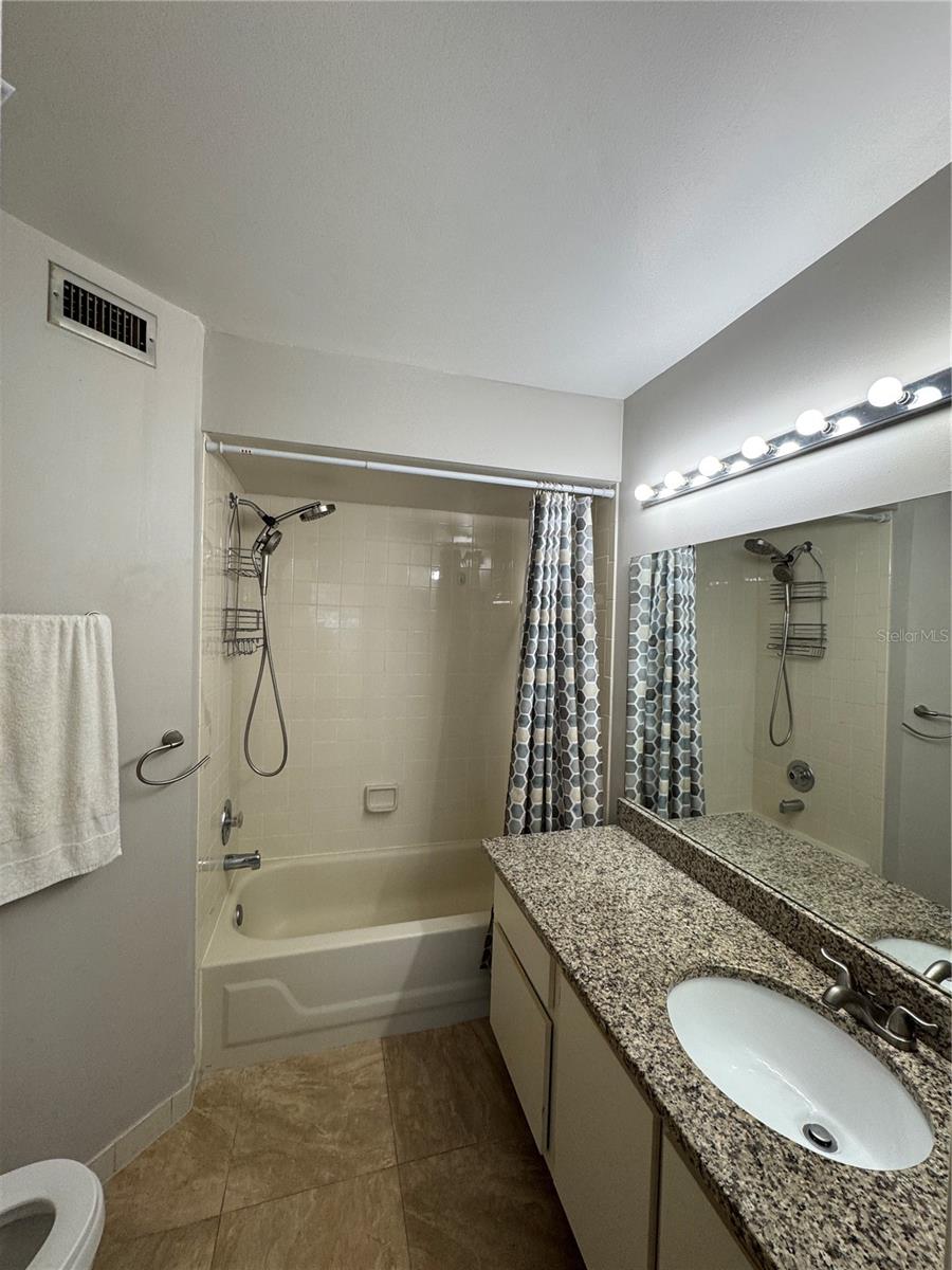 Image 21 of 24 For 3992 Atrium Drive L5