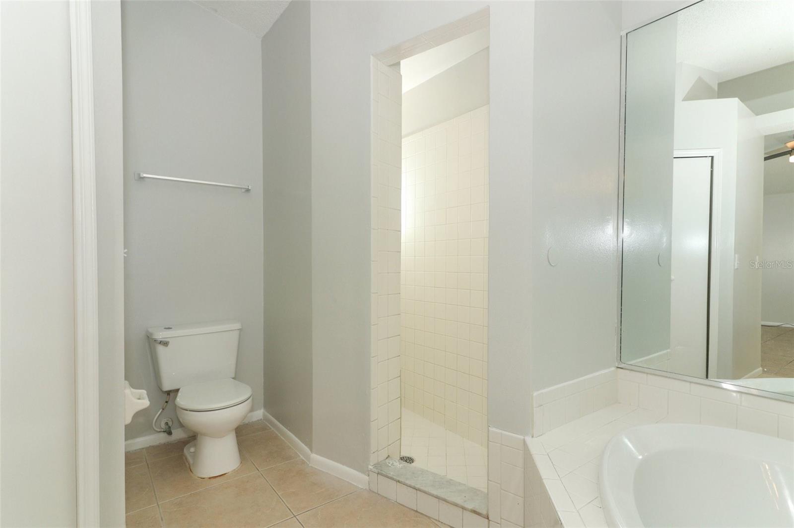 Image 19 of 38 For 1040 Hamlet Drive