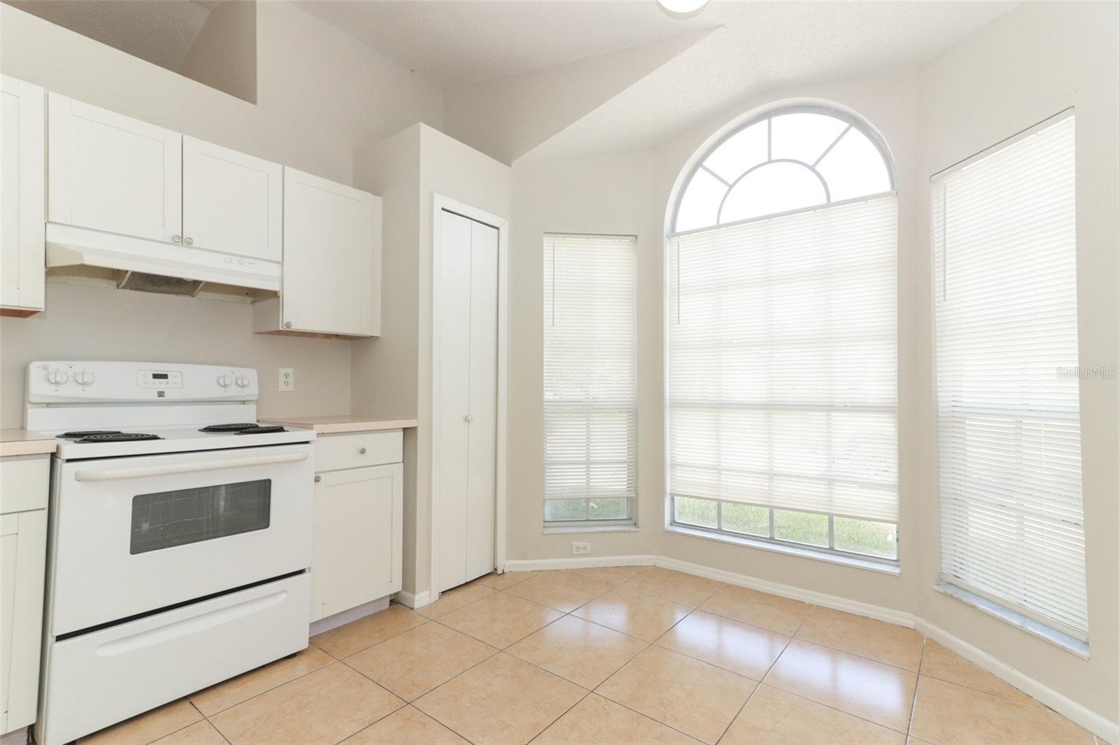 Image 8 of 38 For 1040 Hamlet Drive