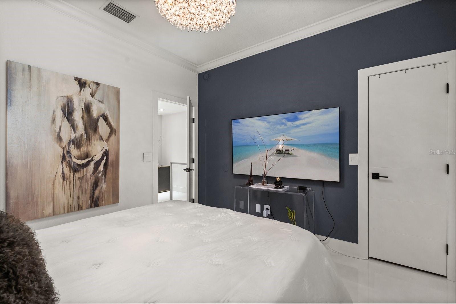 Image 19 of 41 For 13429 Fountainbleau Drive 13429