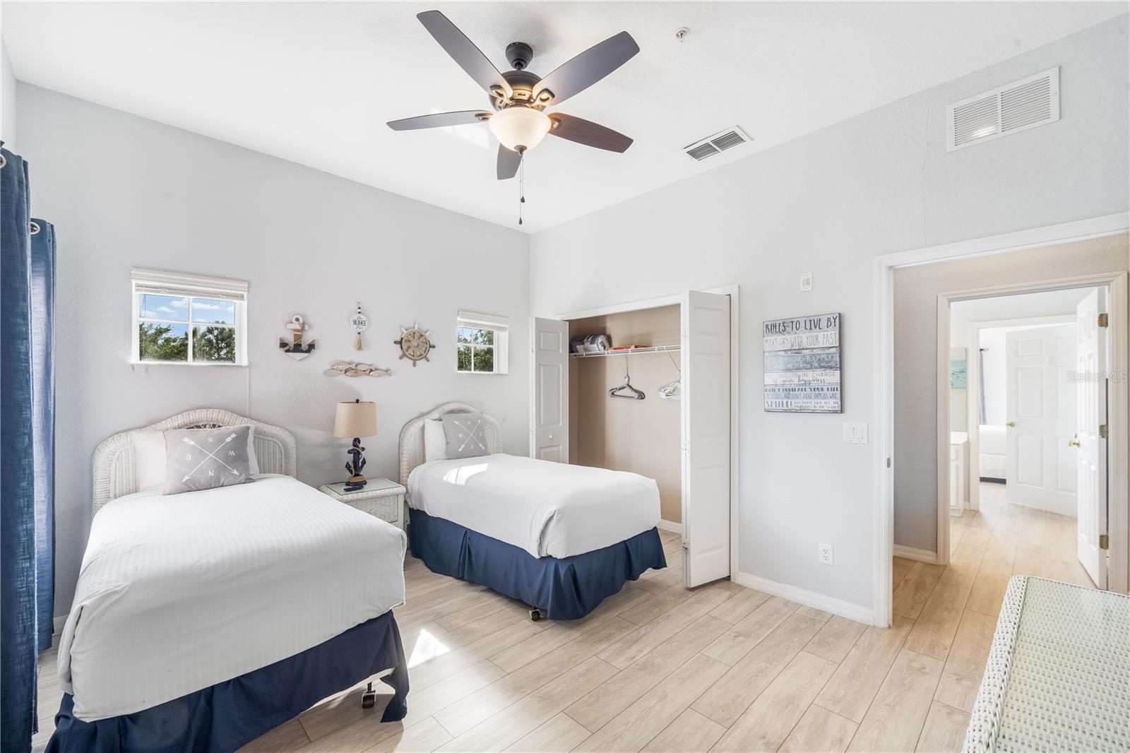 Image 9 of 40 For 509 New Providence