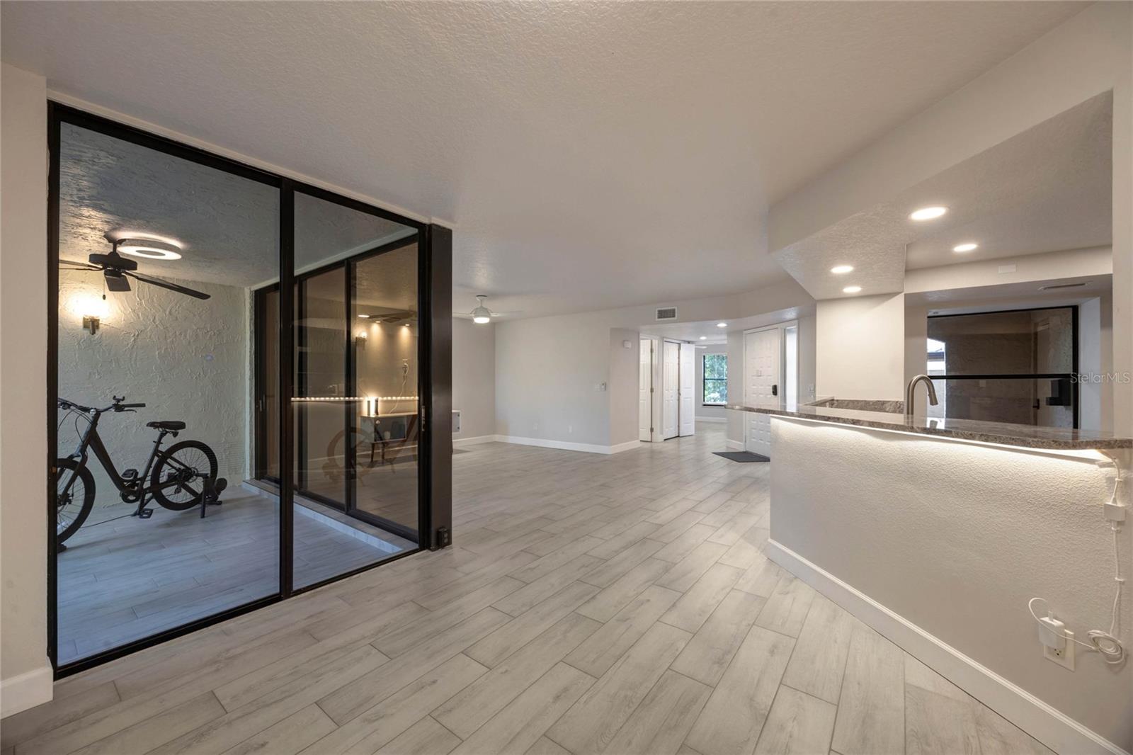 Image 18 of 72 For 1270 Saint Tropez Circle Ge