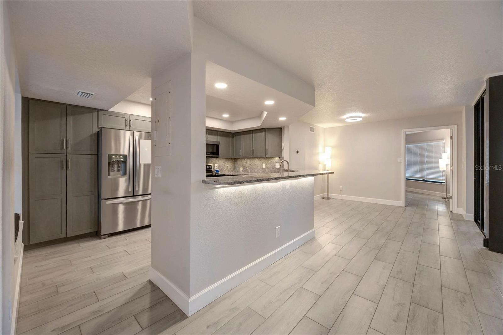 Image 19 of 72 For 1270 Saint Tropez Circle Ge