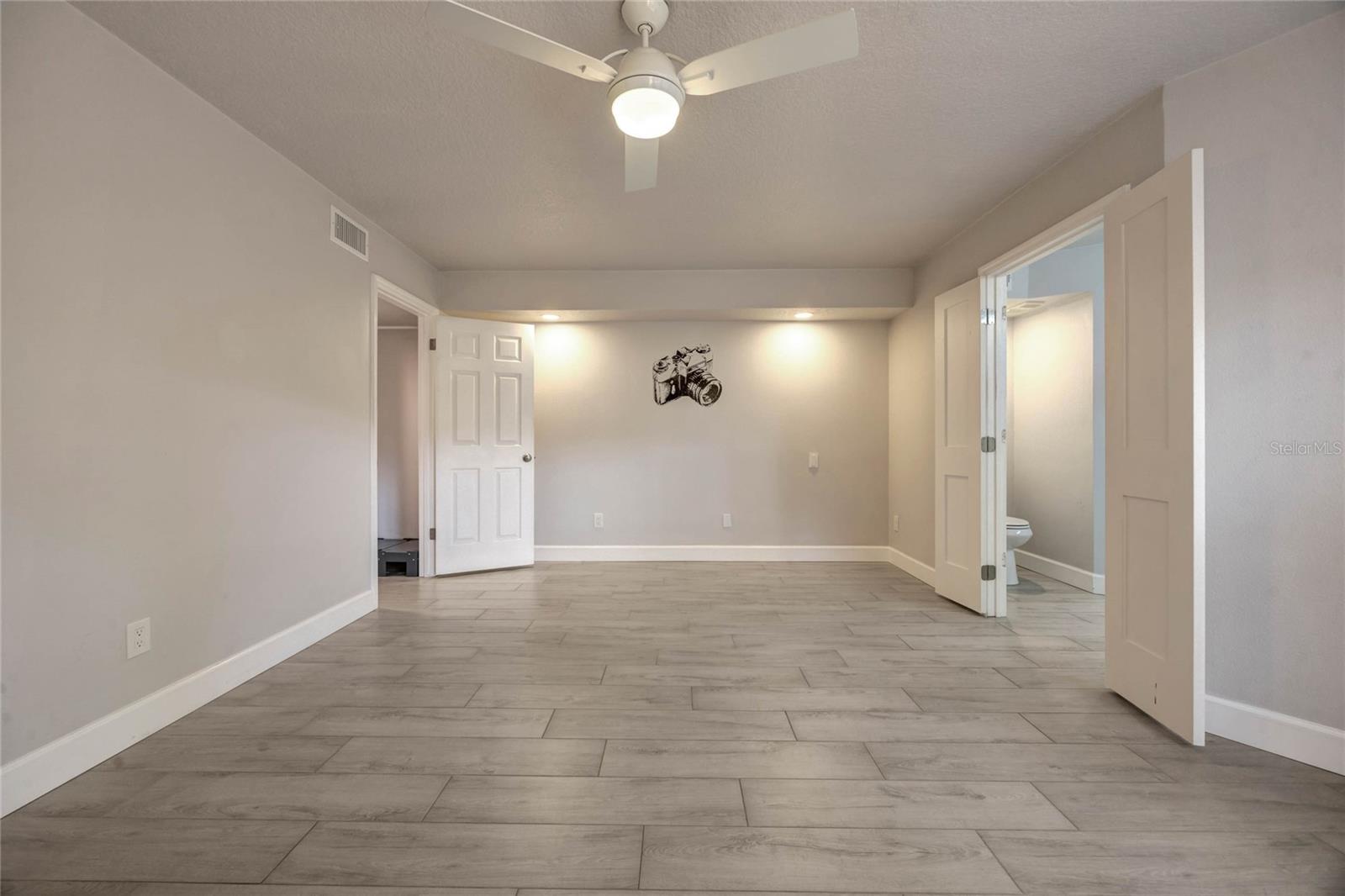 Image 32 of 72 For 1270 Saint Tropez Circle Ge