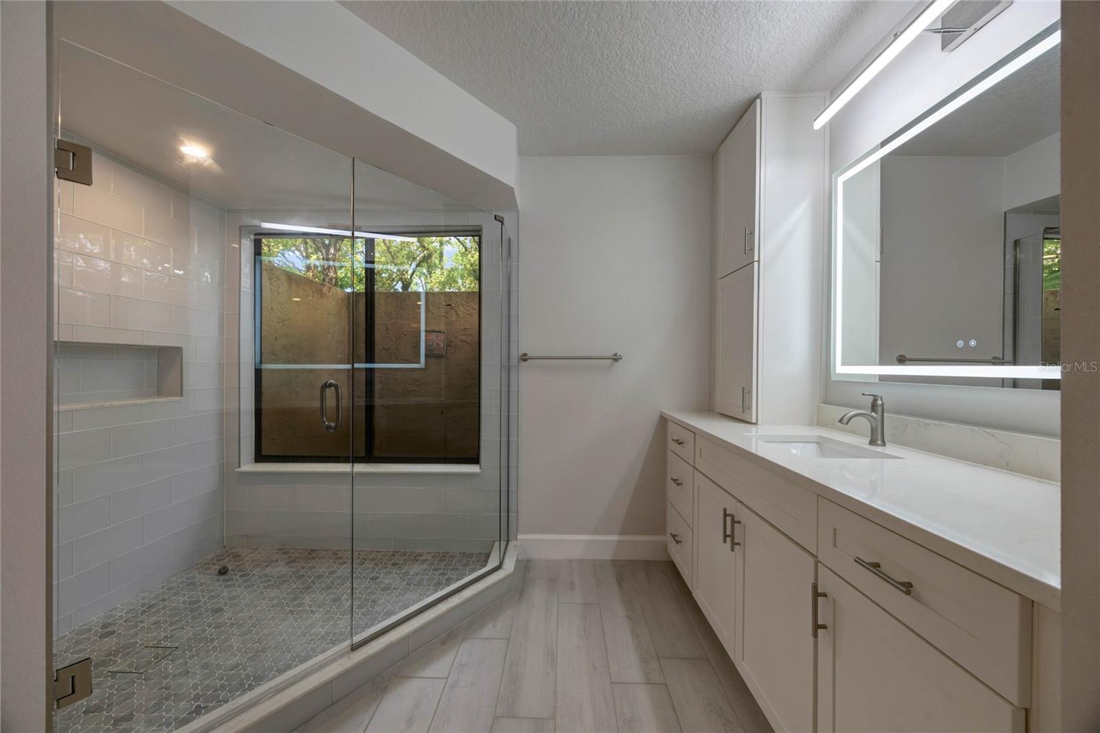 Image 37 of 72 For 1270 Saint Tropez Circle Ge
