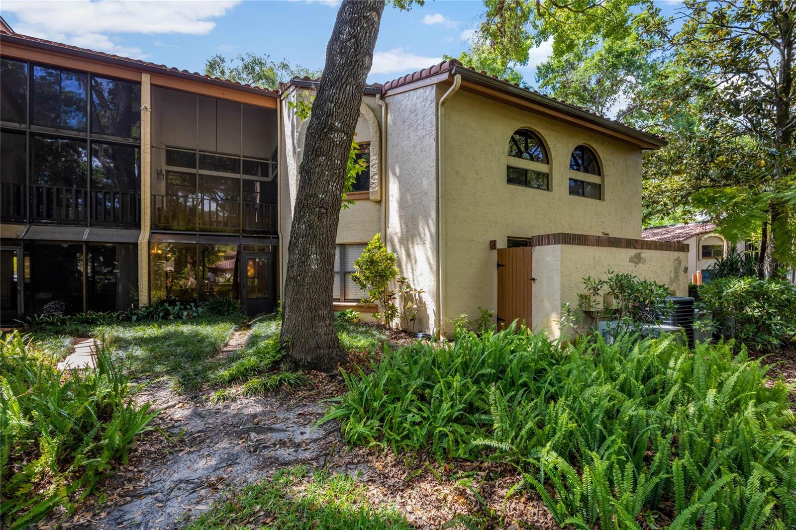 Image 50 of 72 For 1270 Saint Tropez Circle Ge