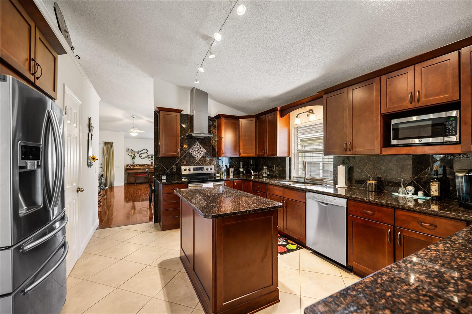 Image 8 of 28 For 3536 Moss Pointe Place