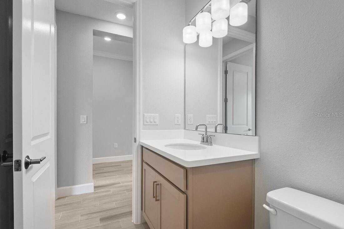 Image 25 of 53 For 545 Moon Shell Circle