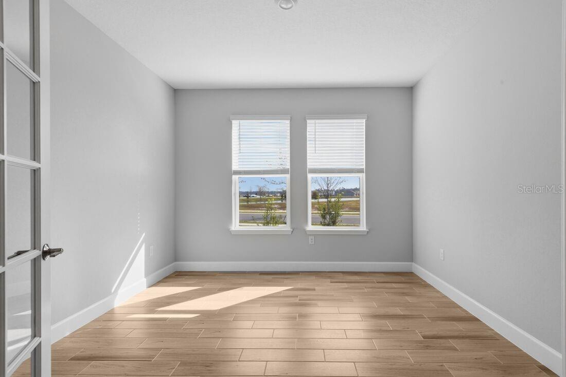 Image 29 of 53 For 545 Moon Shell Circle