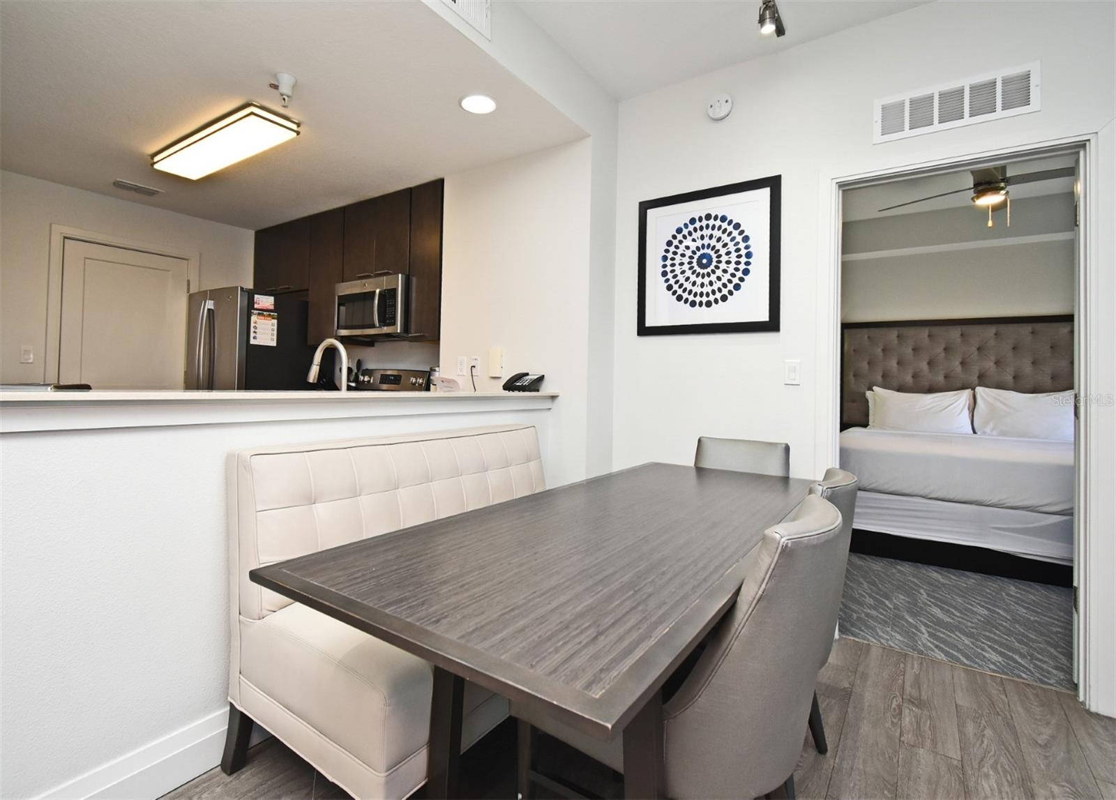 Image 11 of 53 For 14501 Grove Resort Avenue 3704