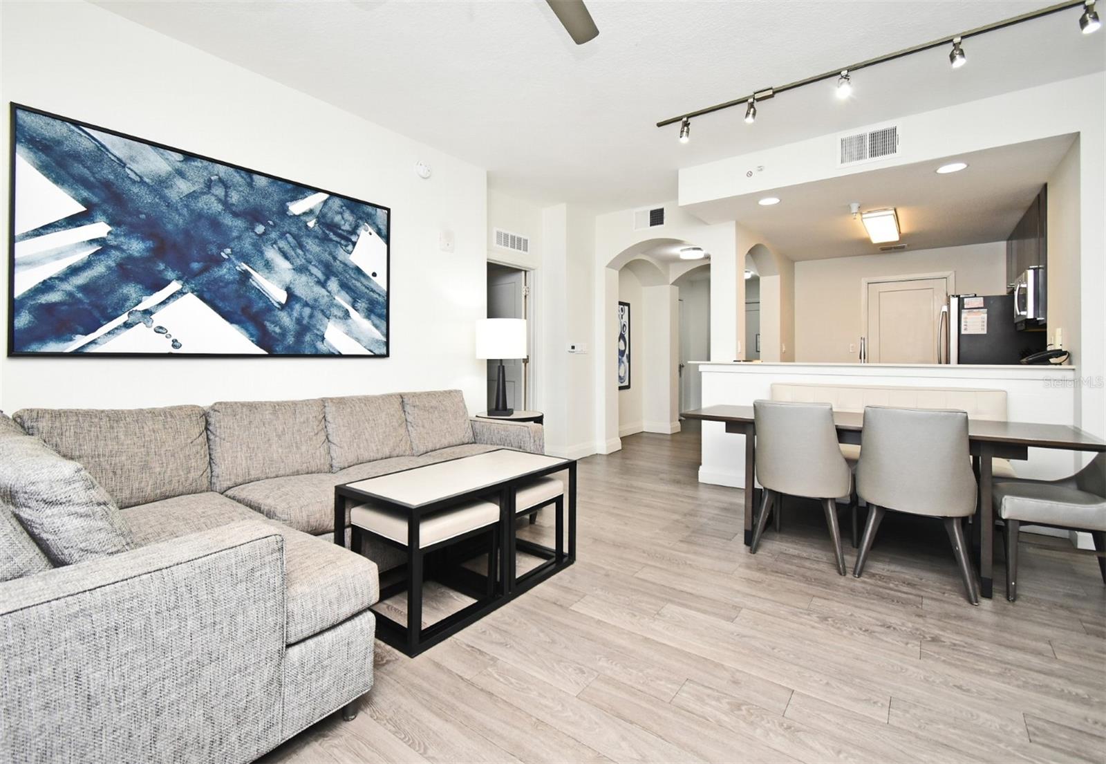 Image 17 of 53 For 14501 Grove Resort Avenue 3704