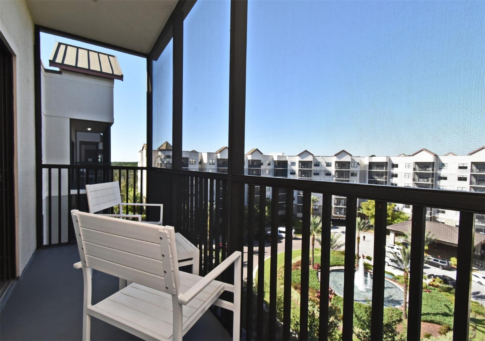 Image 37 of 53 For 14501 Grove Resort Avenue 3704