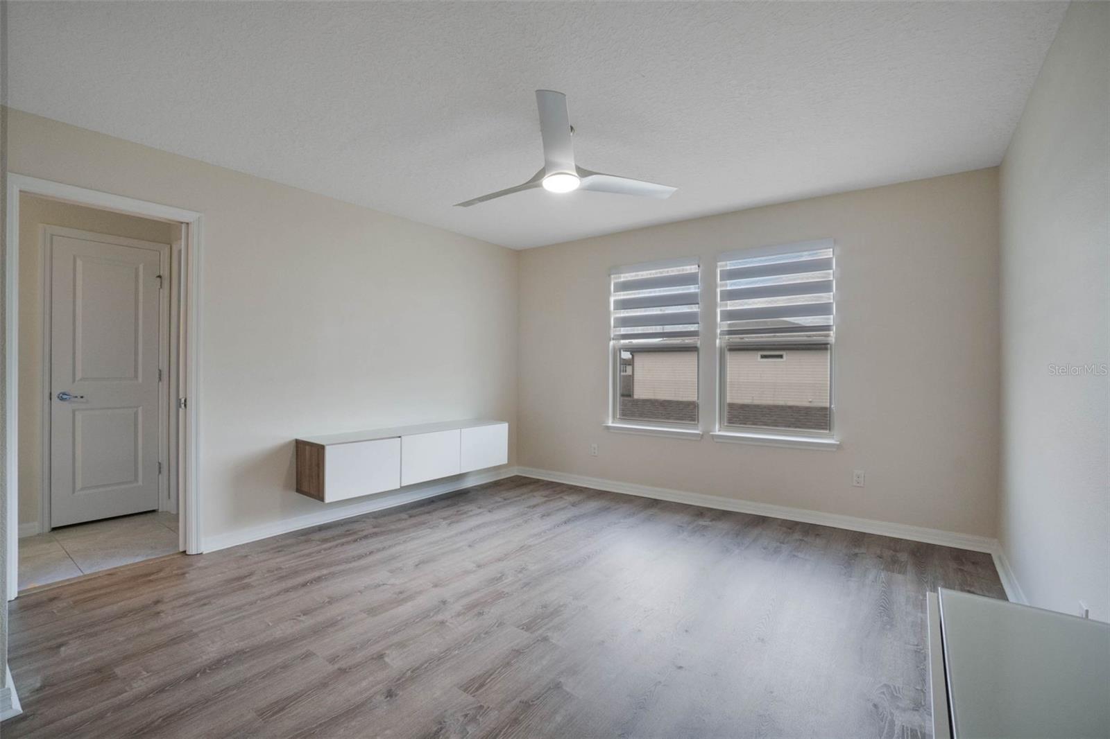Image 16 of 35 For 5089 Caspian Street