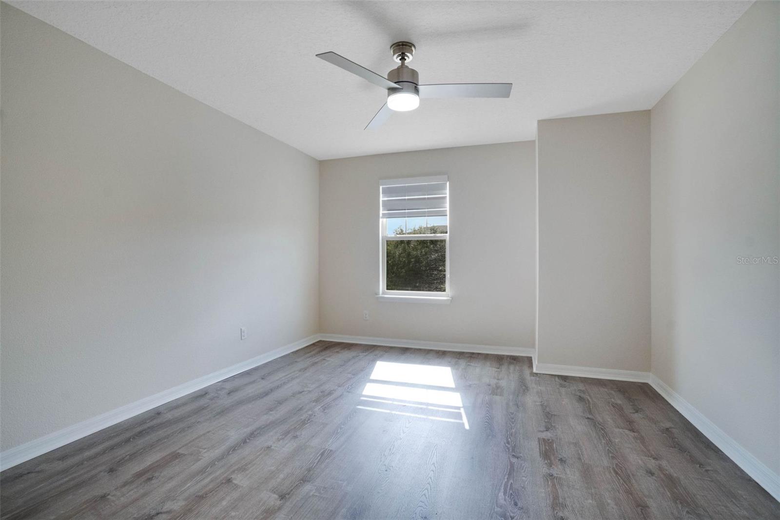 Image 17 of 35 For 5089 Caspian Street