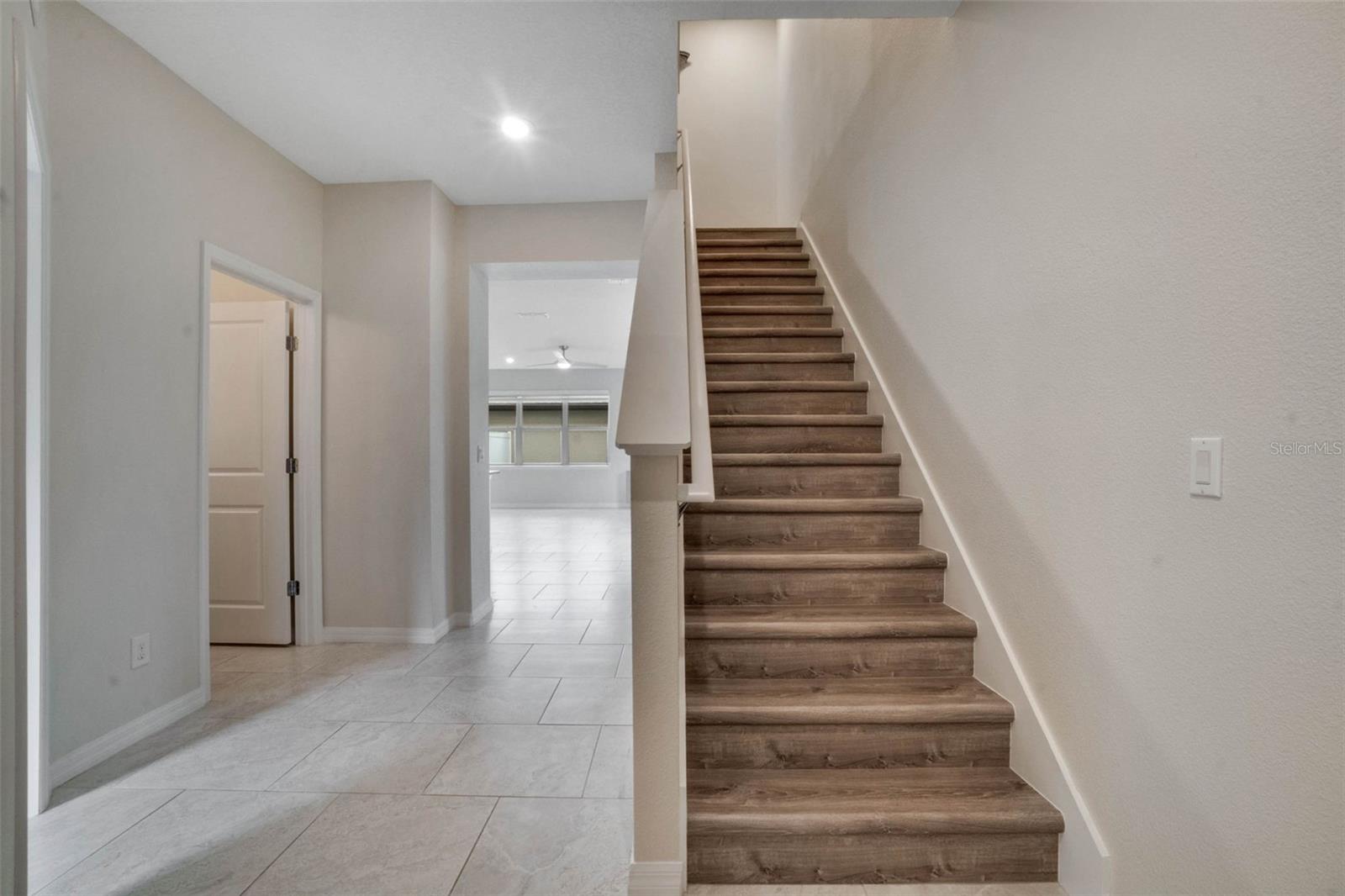 Image 4 of 35 For 5089 Caspian Street