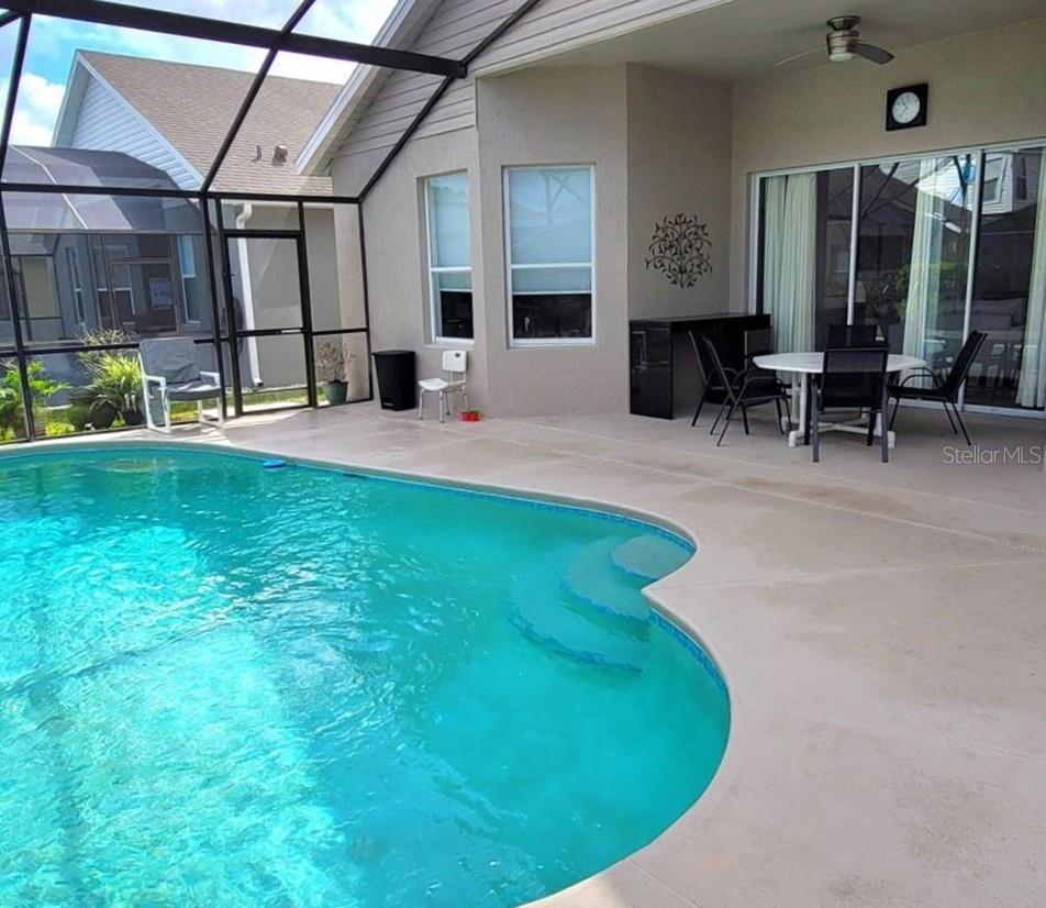 Image 27 of 44 For 8023 King Palm Circle