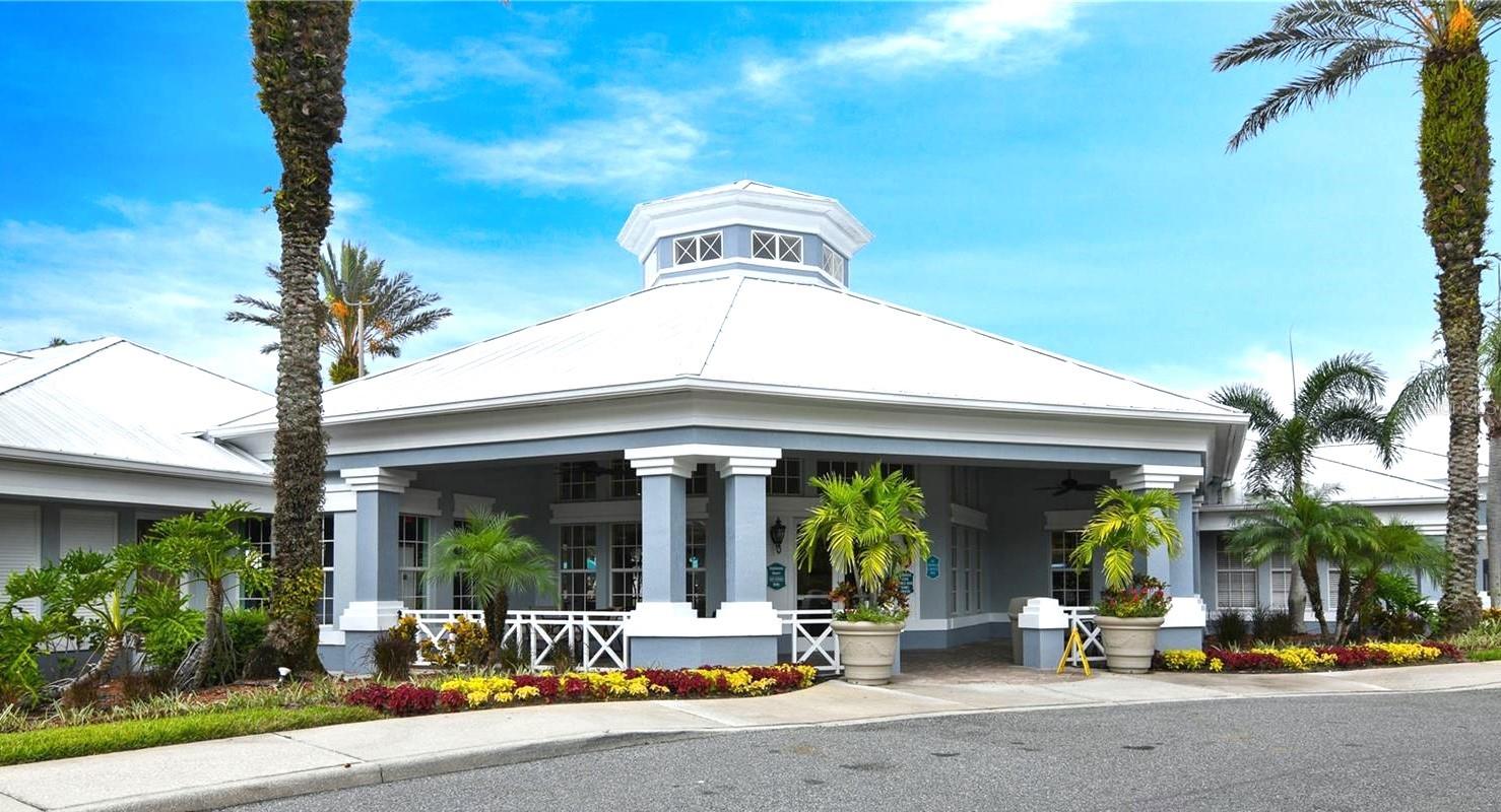 Image 30 of 44 For 8023 King Palm Circle