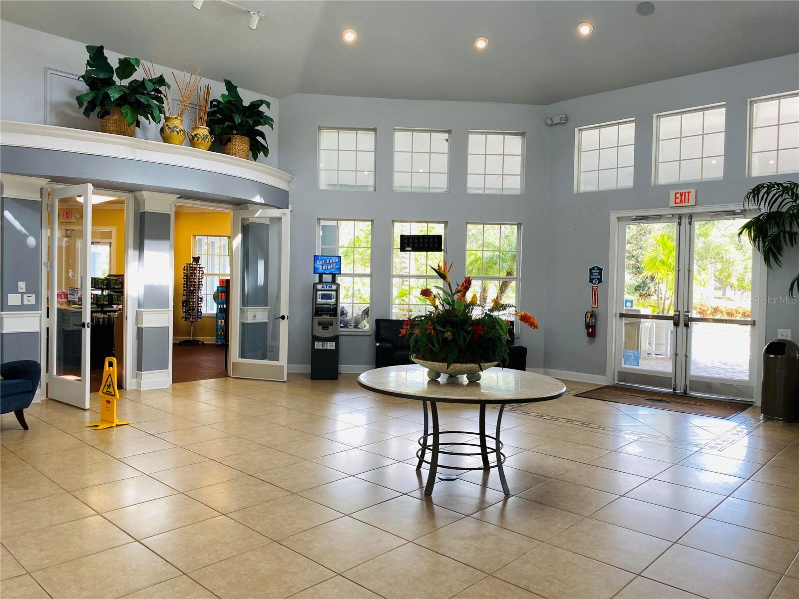 Image 32 of 44 For 8023 King Palm Circle
