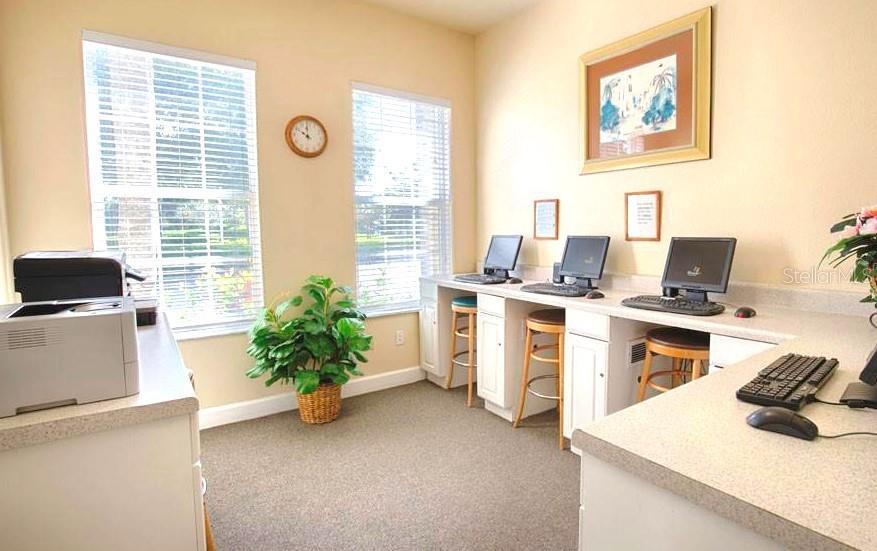 Image 40 of 44 For 8023 King Palm Circle