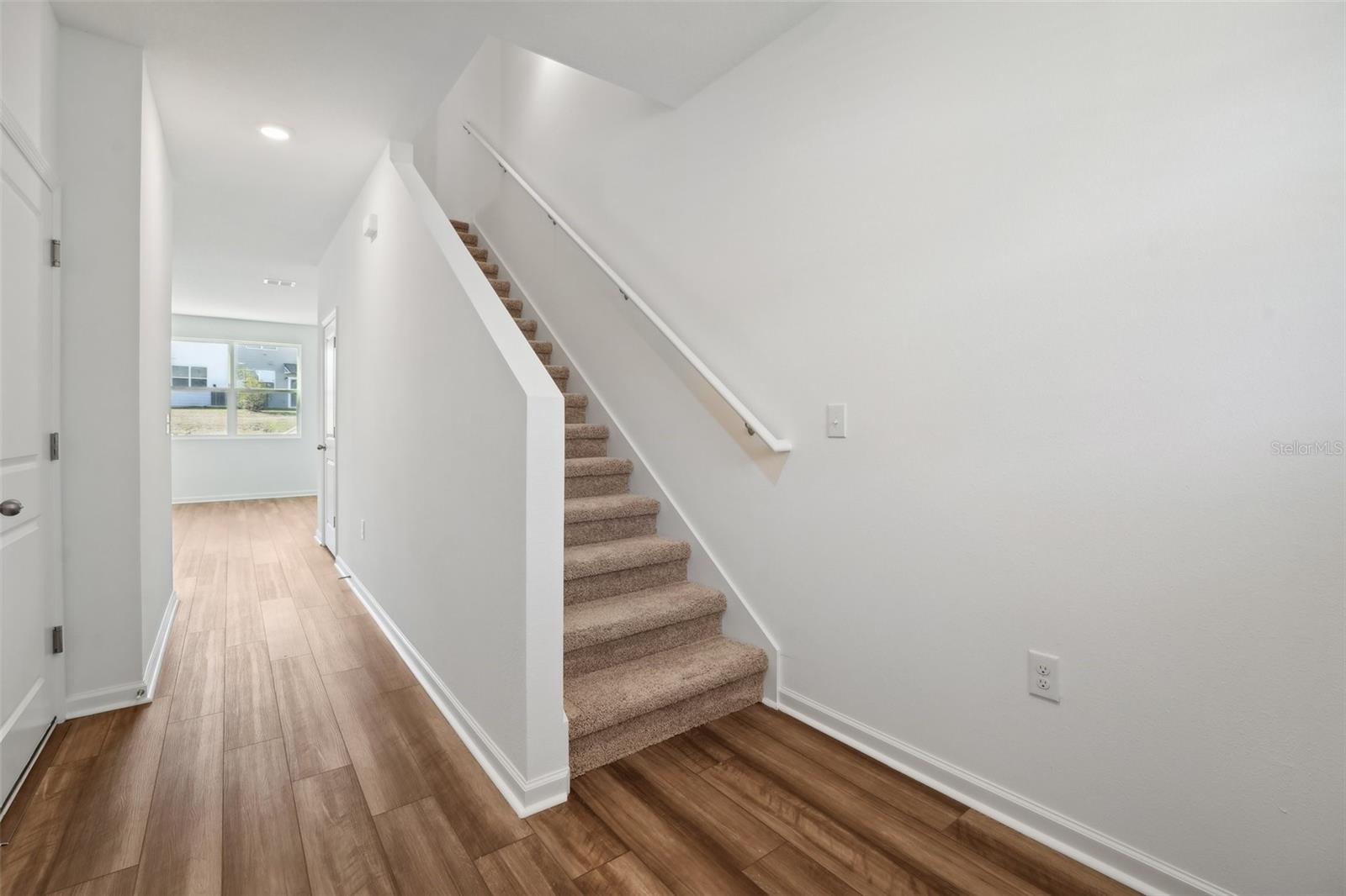 Image 18 of 46 For 11917 Sylvia Street