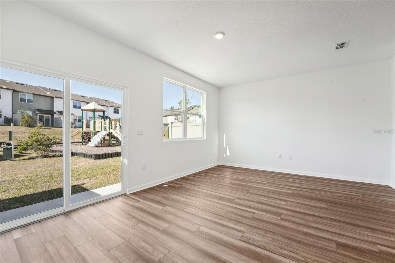 Image 32 of 46 For 11917 Sylvia Street