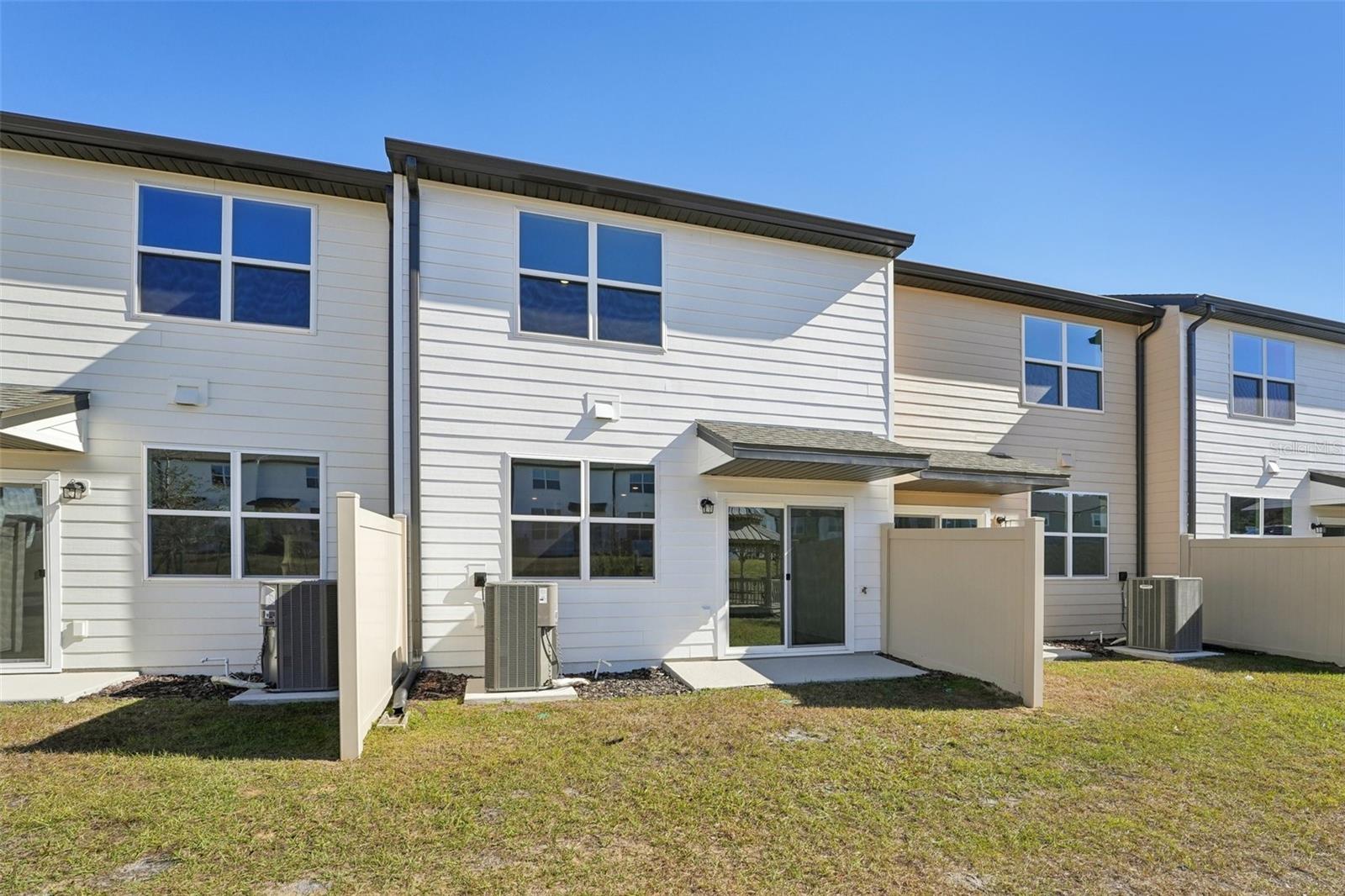 Image 4 of 46 For 11917 Sylvia Street