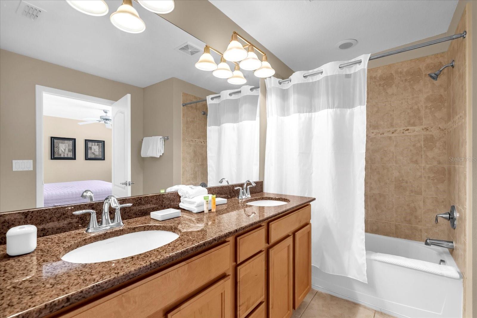 Image 19 of 50 For 8972 Coco Palm Road