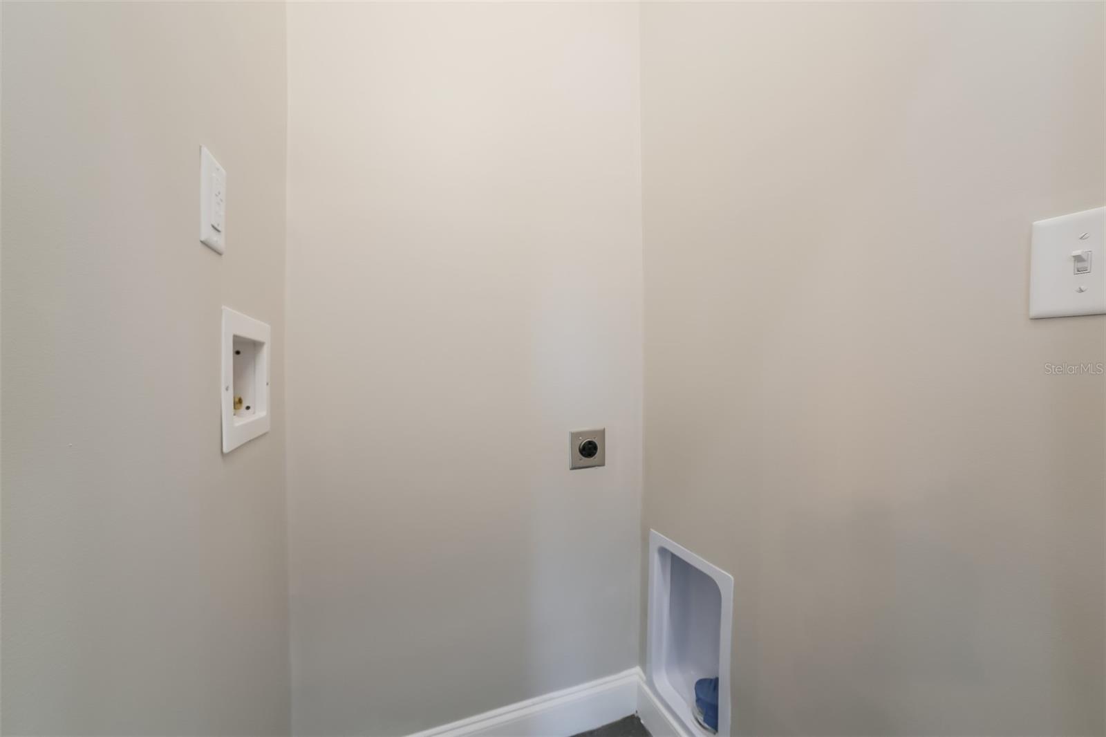 Image 14 of 17 For 2165 14th Avenue S