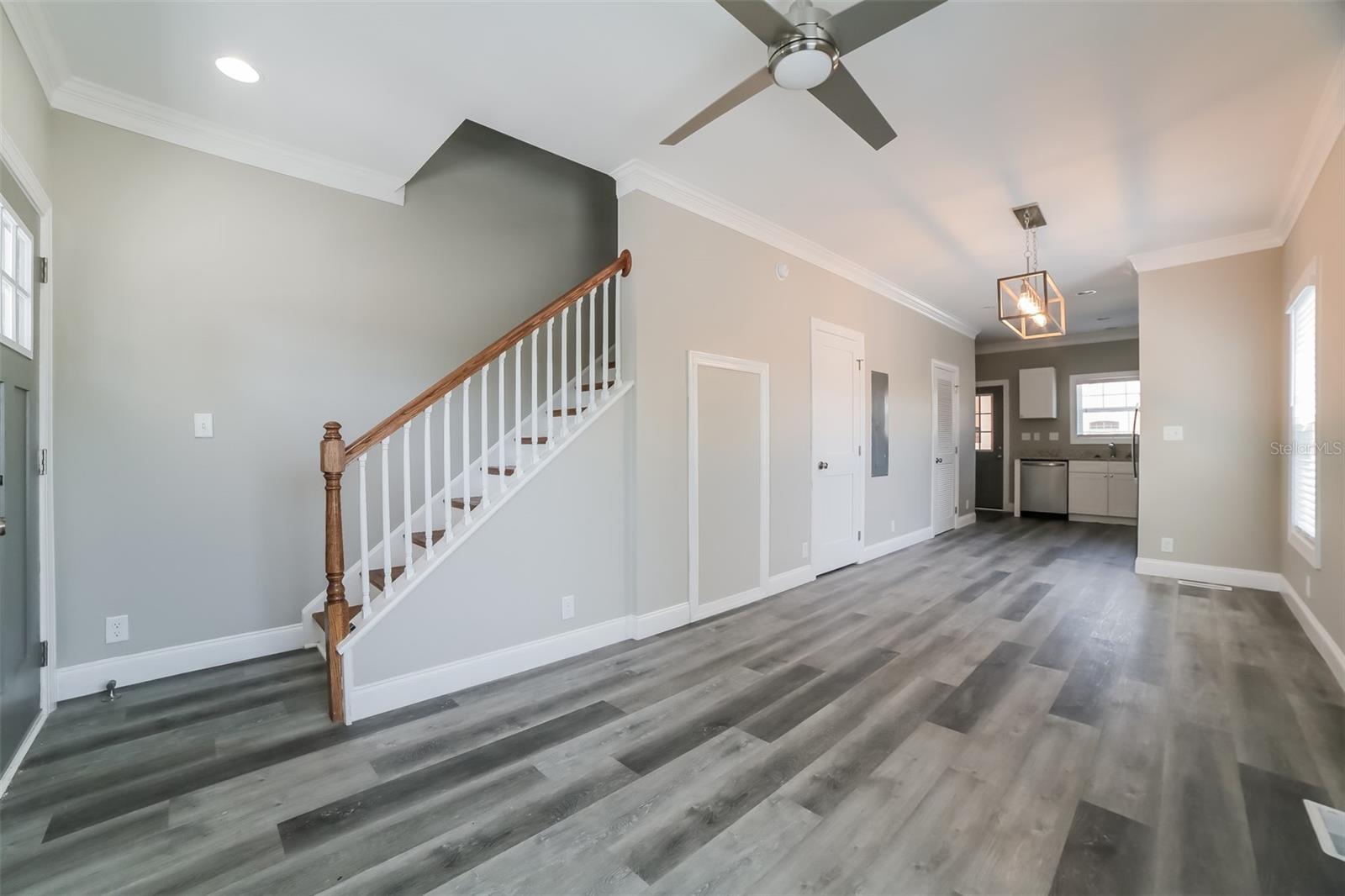 Image 6 of 17 For 2165 14th Avenue S