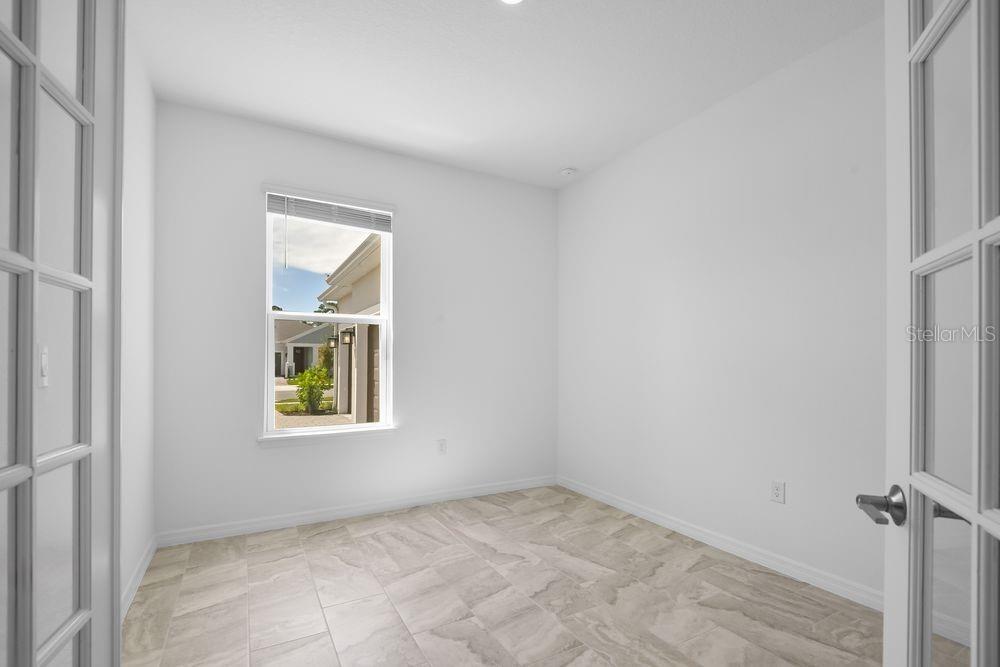 Image 29 of 40 For 853 Junonia Boulevard