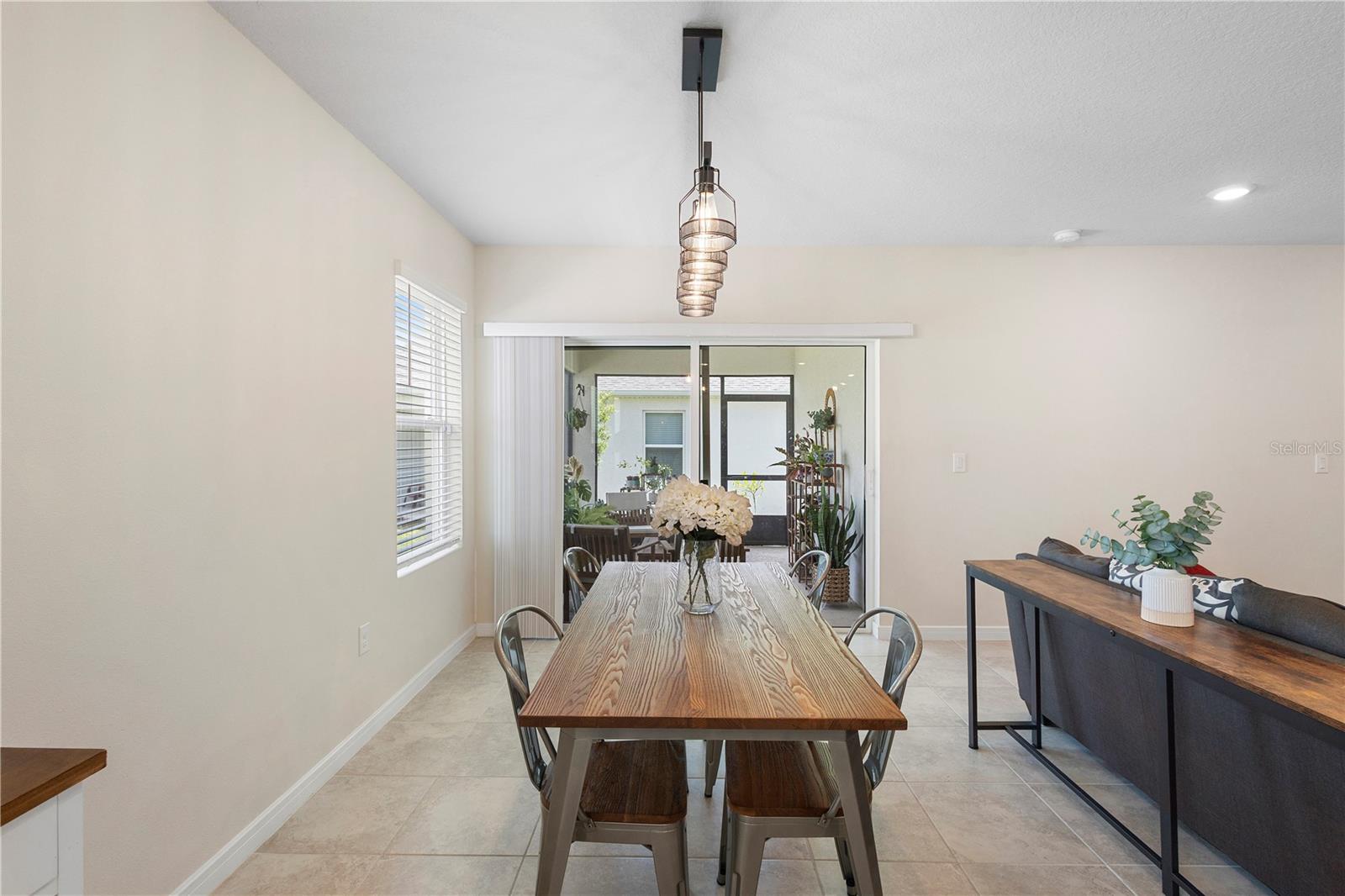 Image 16 of 39 For 5298 Royal Point Avenue