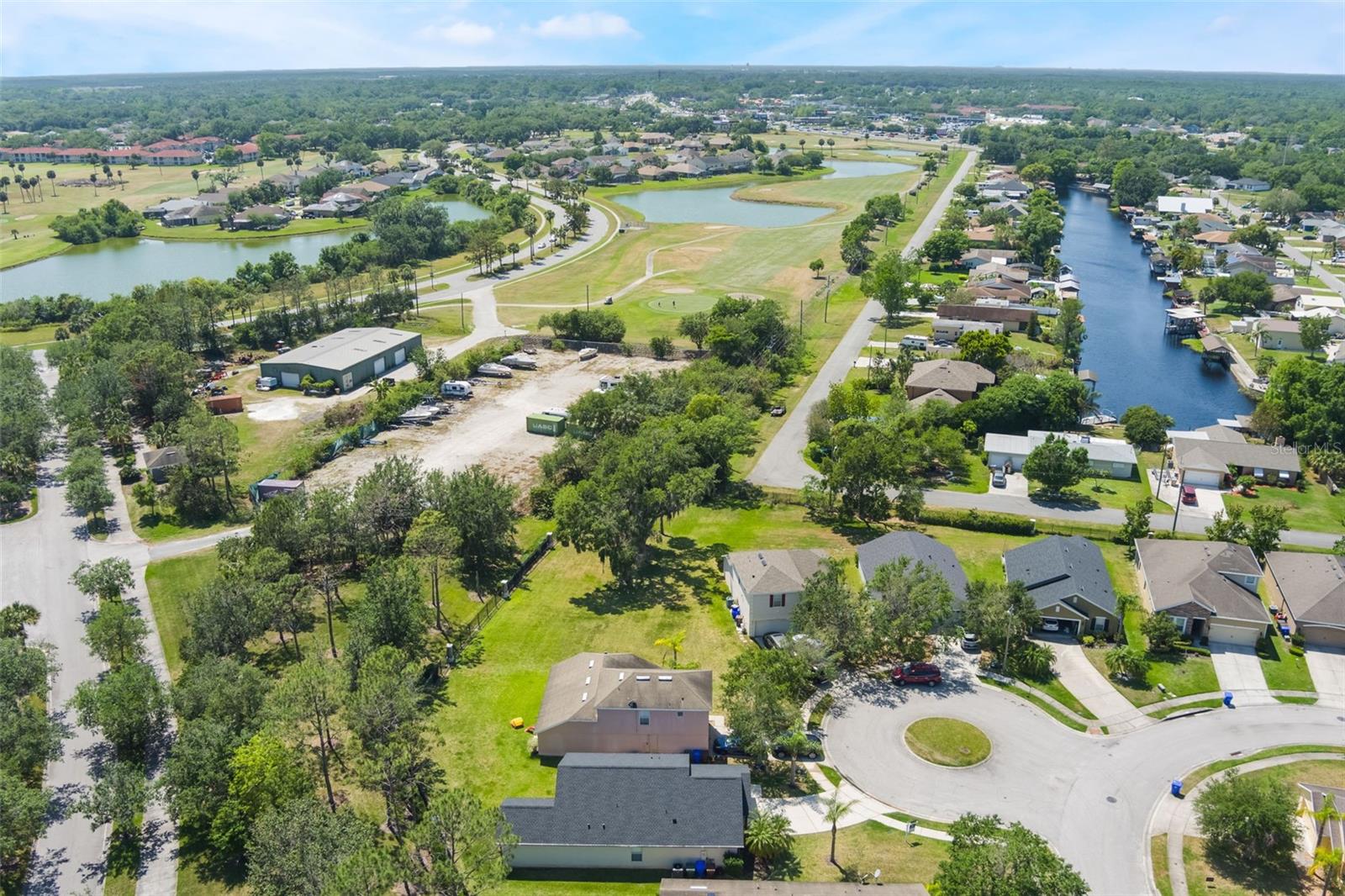 Image 36 of 49 For 1920 Commander Way