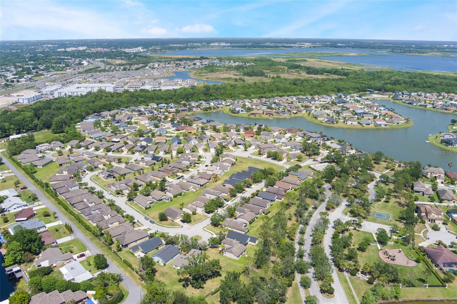 Image 43 of 49 For 1920 Commander Way