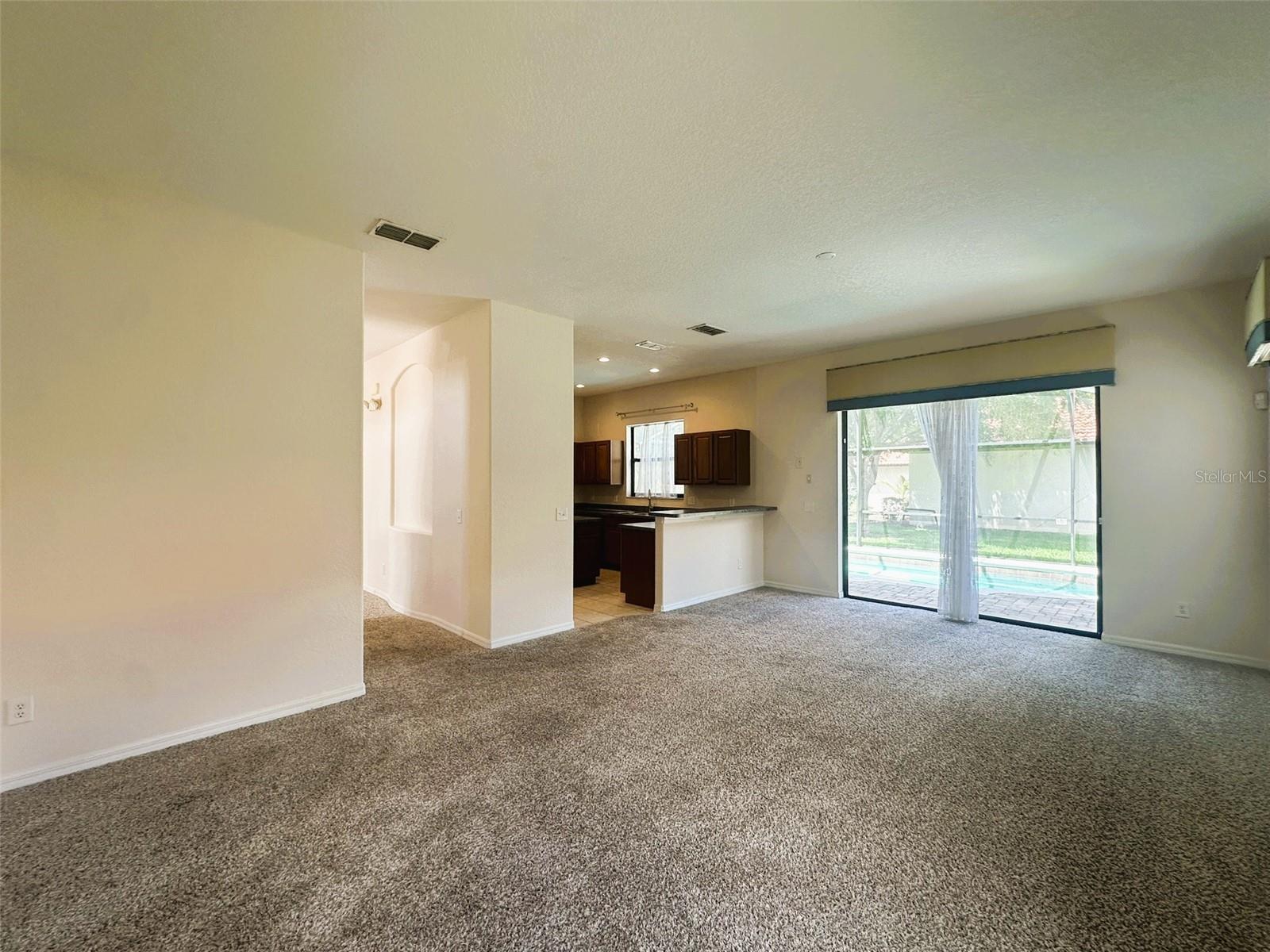 Listing photo id 11 for 2840 Roccella Court