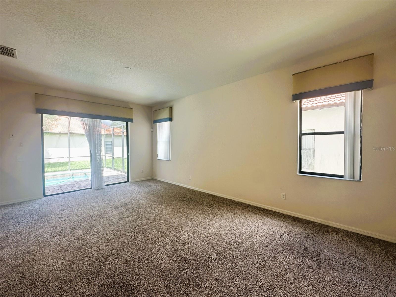 Listing photo id 12 for 2840 Roccella Court