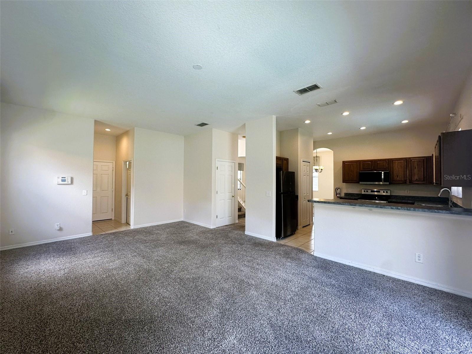 Listing photo id 13 for 2840 Roccella Court