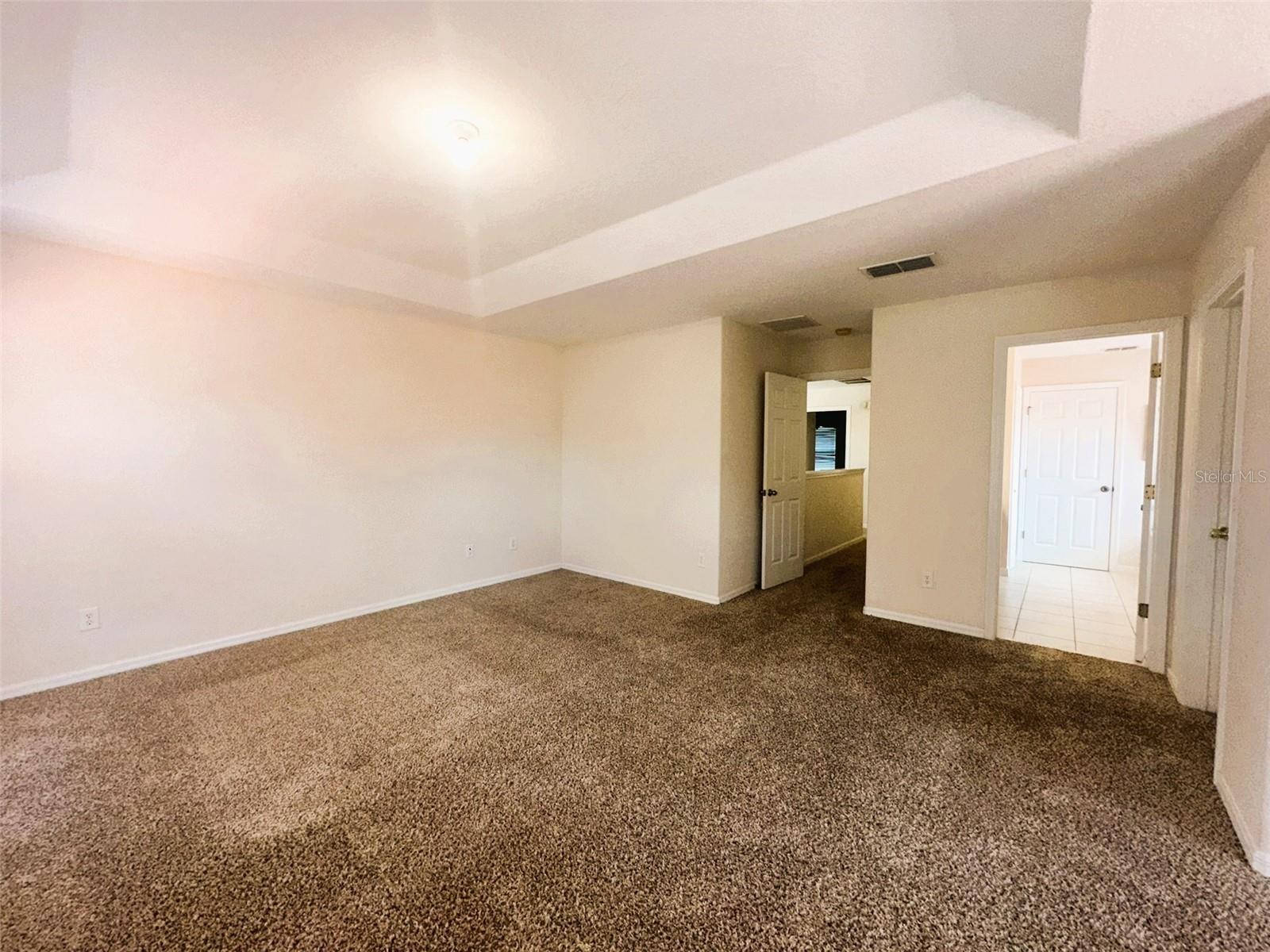 Listing photo id 21 for 2840 Roccella Court