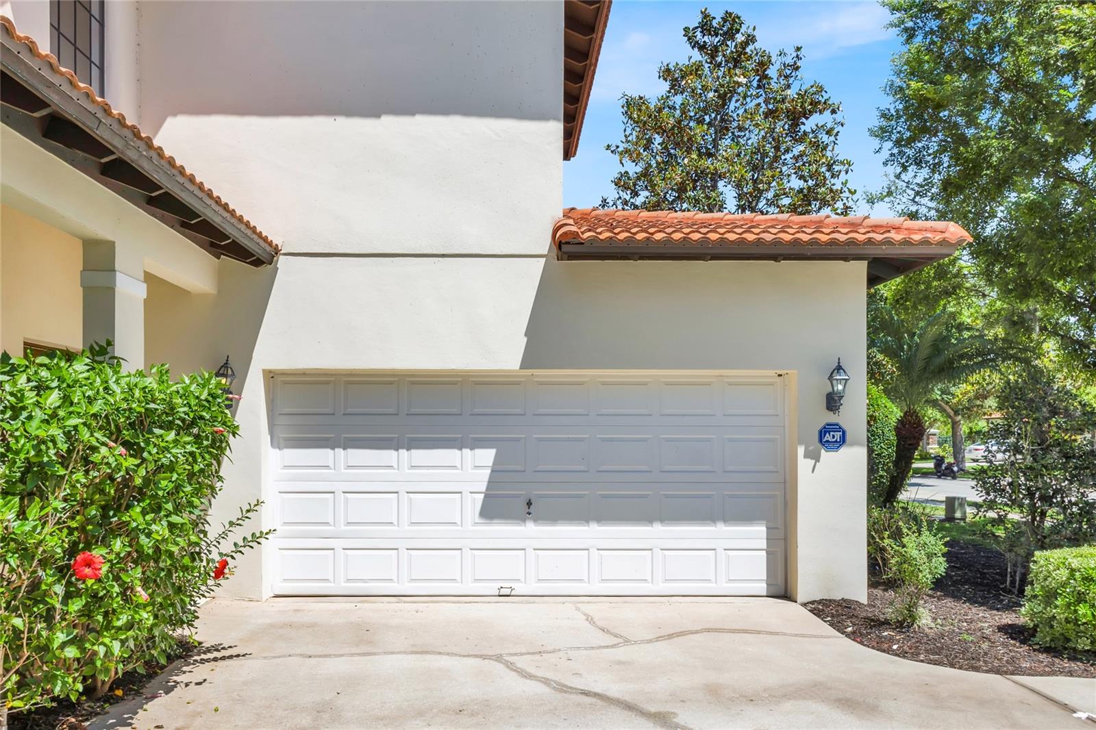 Listing photo id 1 for 2840 Roccella Court
