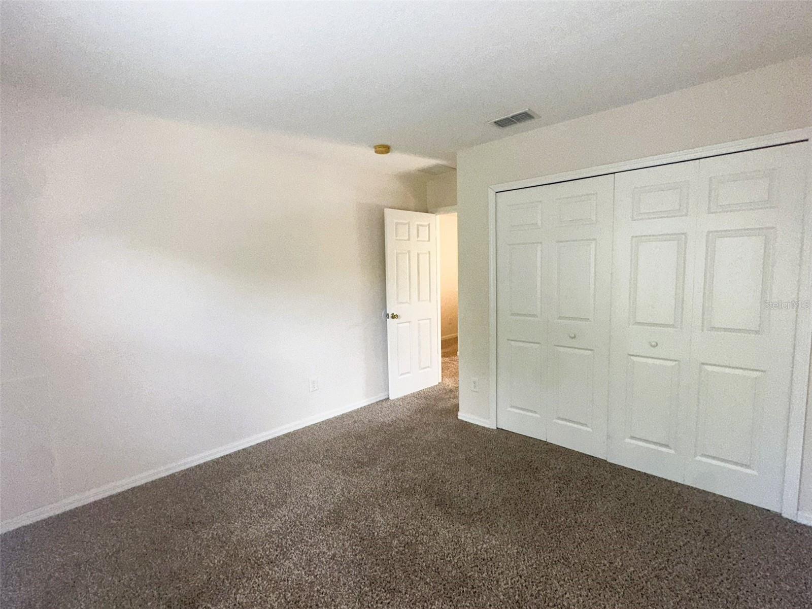 Listing photo id 35 for 2840 Roccella Court