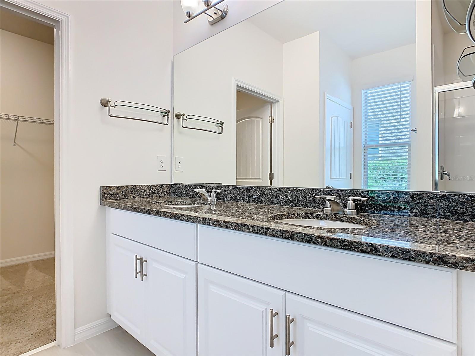 Image 39 of 73 For 9432 Komika Lane