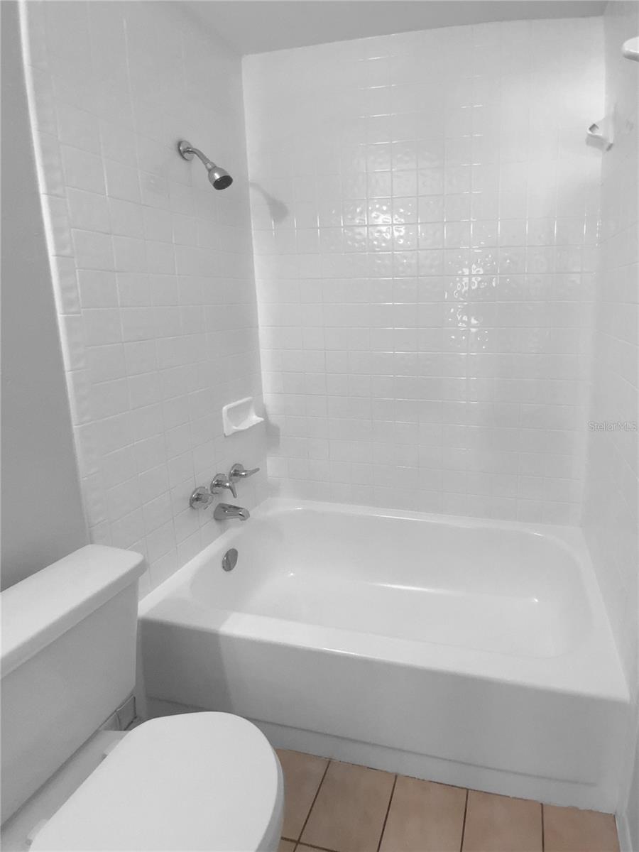 Image 15 of 28 For 701 71st Avenue N