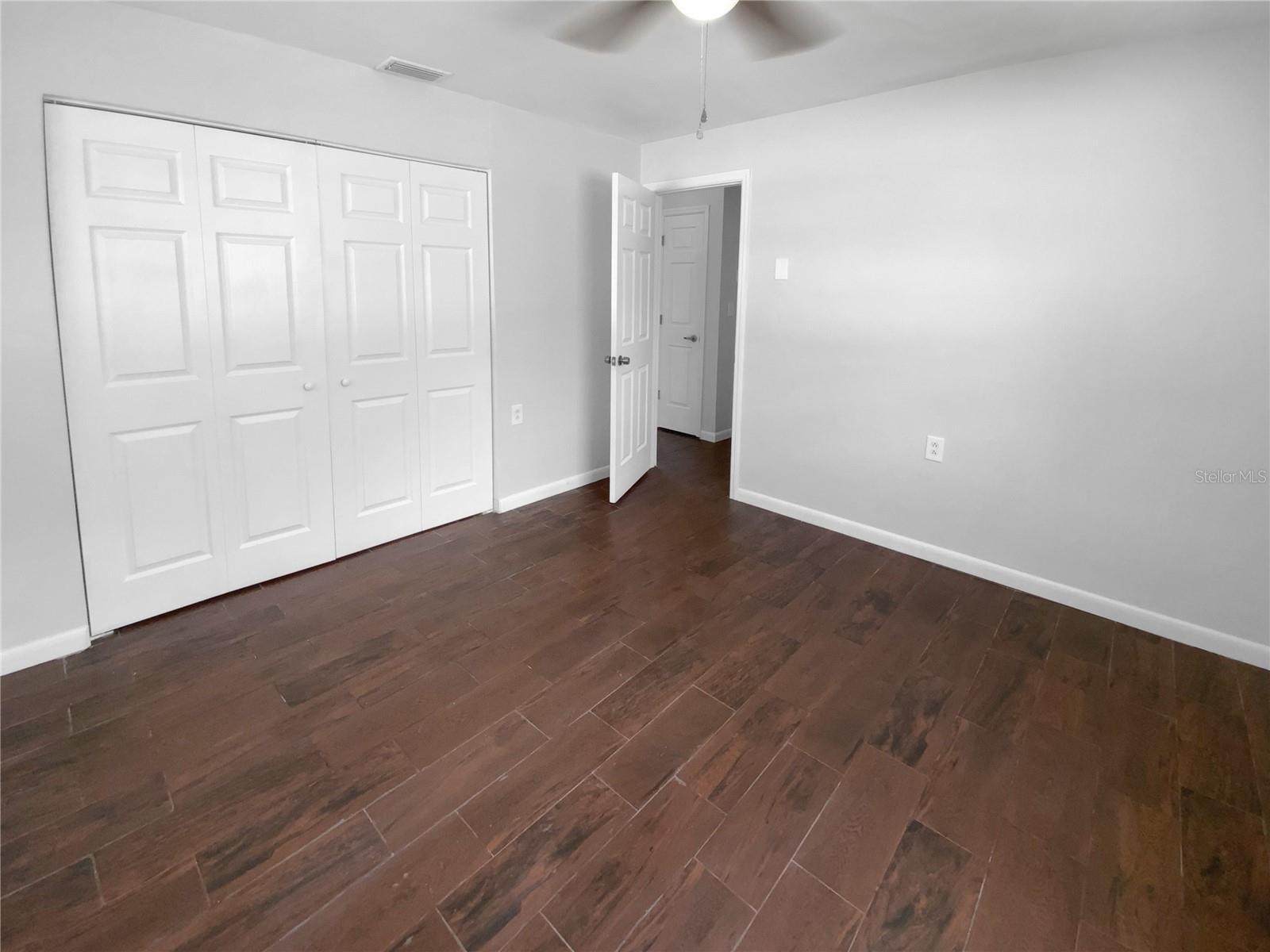 Image 17 of 28 For 701 71st Avenue N