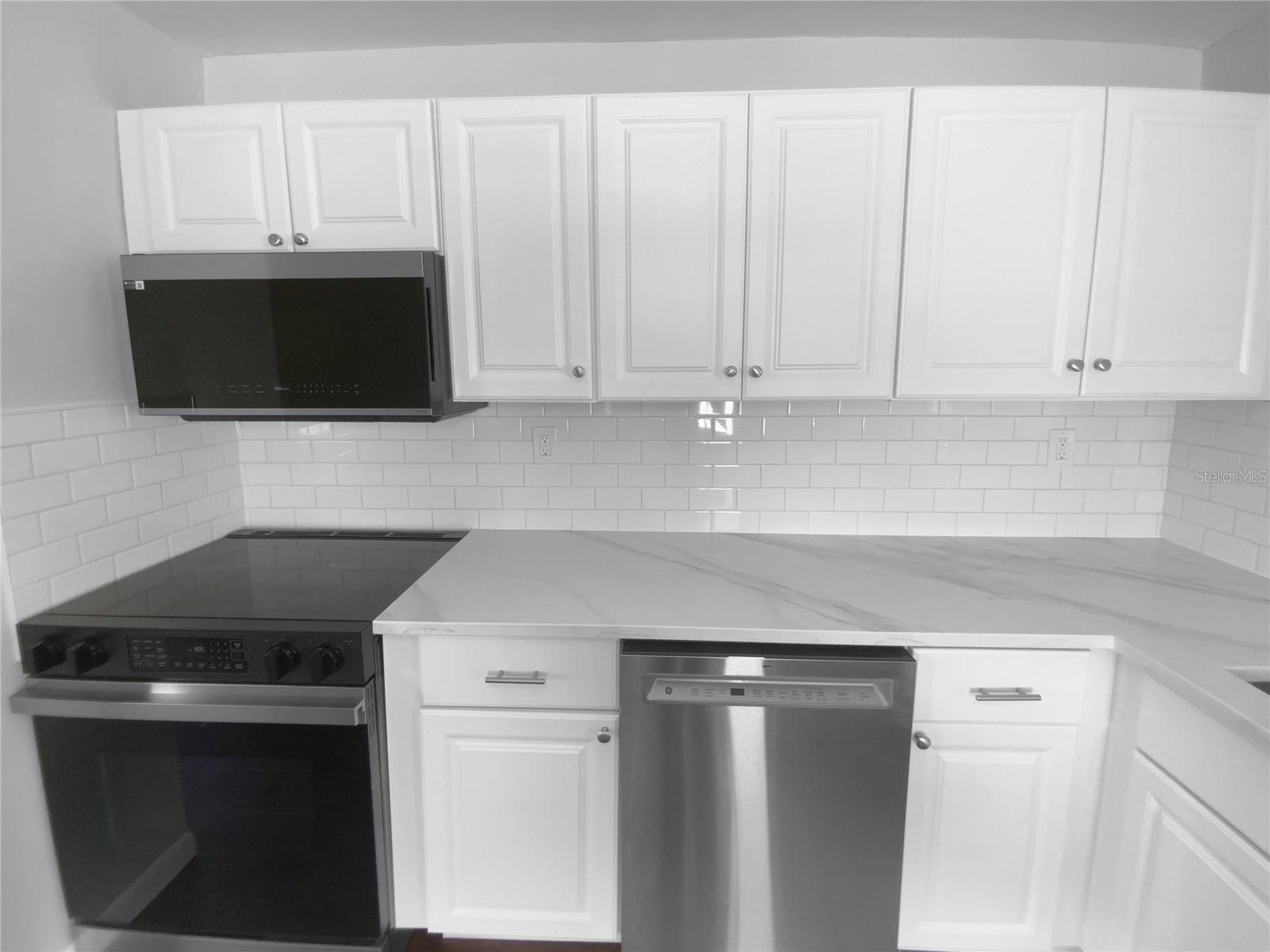 Image 22 of 28 For 701 71st Avenue N