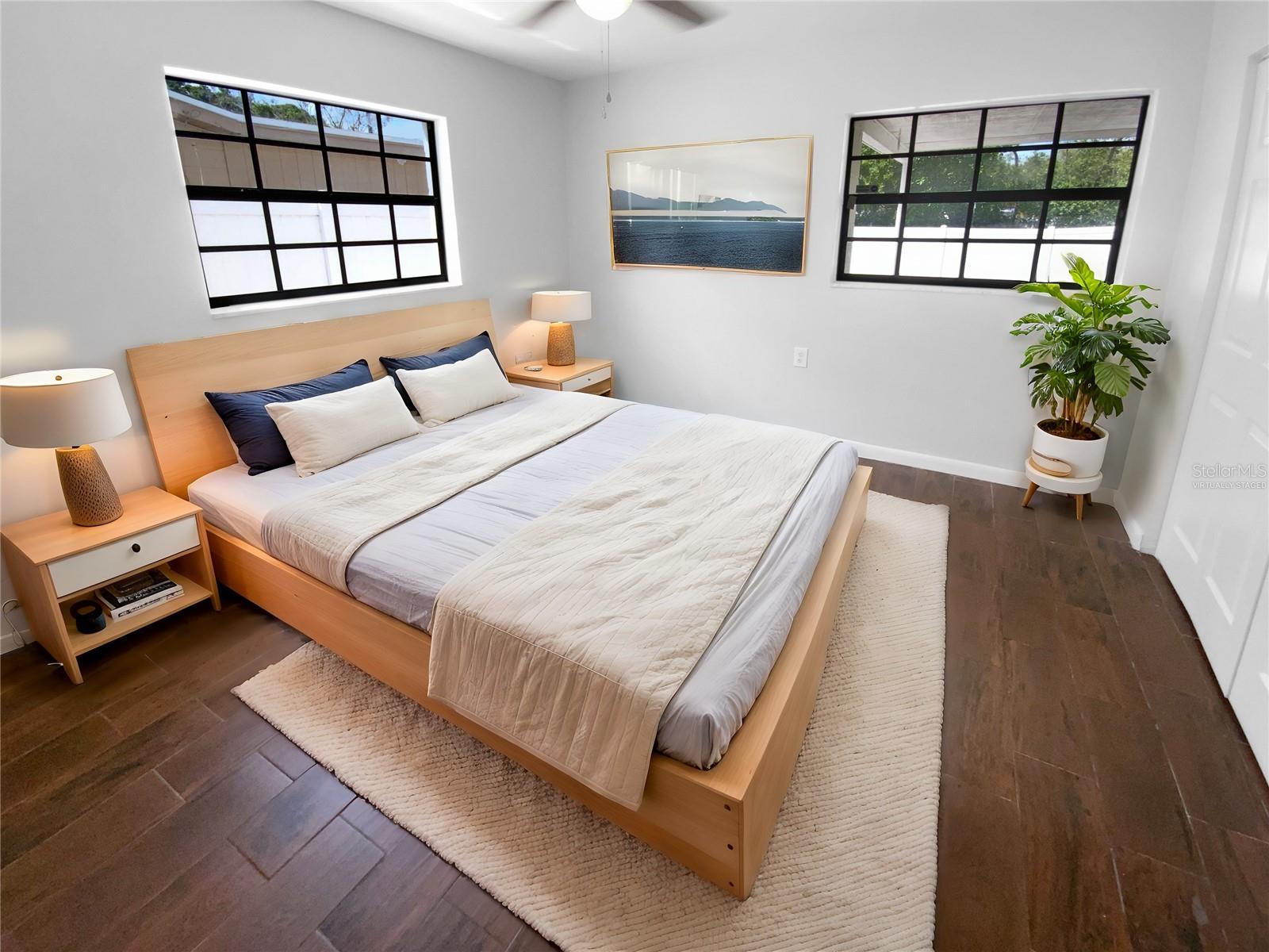 Image 4 of 28 For 701 71st Avenue N