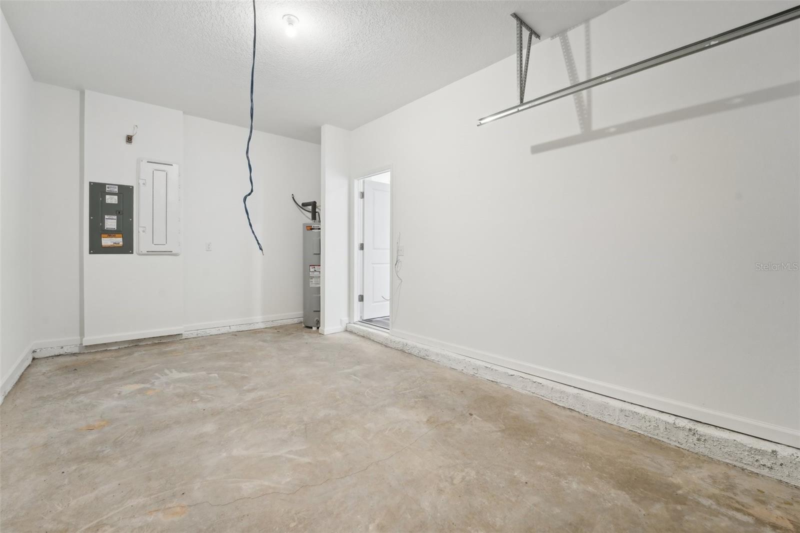 Image 21 of 47 For 11929 Sylvia Street
